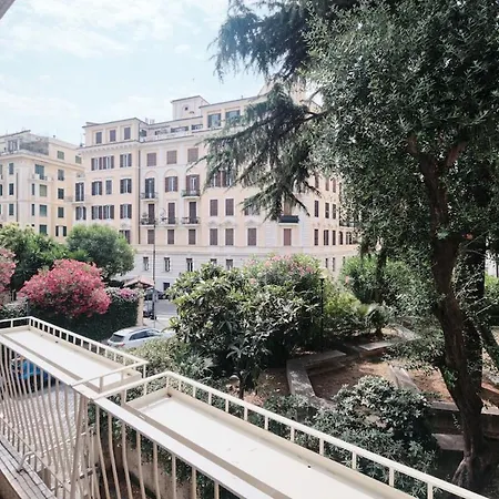 아파트 New 3bdr Lab4house A Borghese Parioli